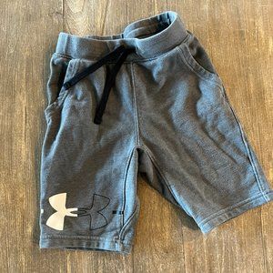 UNDER ARMOUR YOUTH SHORTS (sm)
